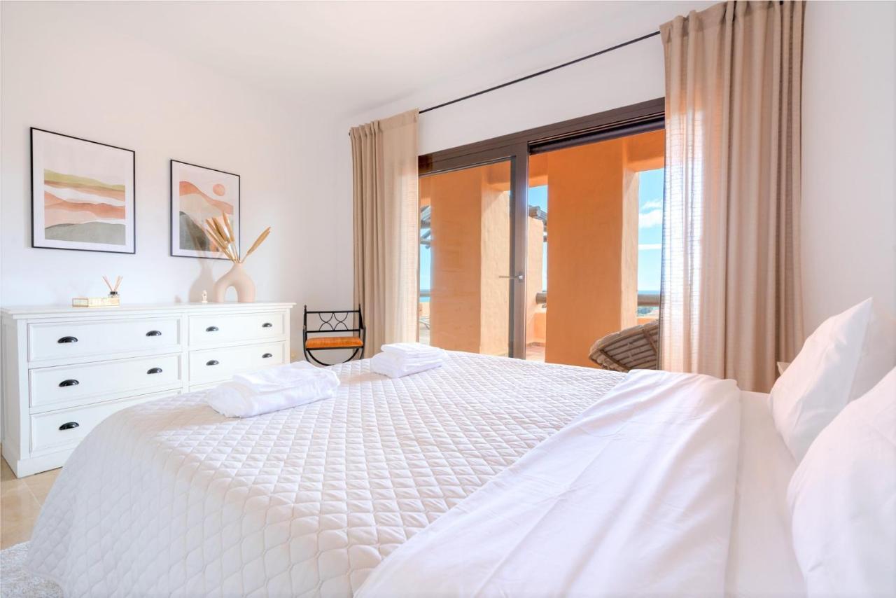 9 Penthouse With Amazing Sea Views, Close To Golf Manilva Duquesa Zewnętrze zdjęcie