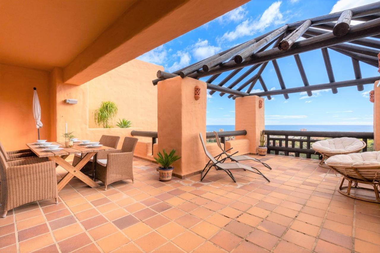 9 Penthouse With Amazing Sea Views, Close To Golf Manilva Duquesa Zewnętrze zdjęcie