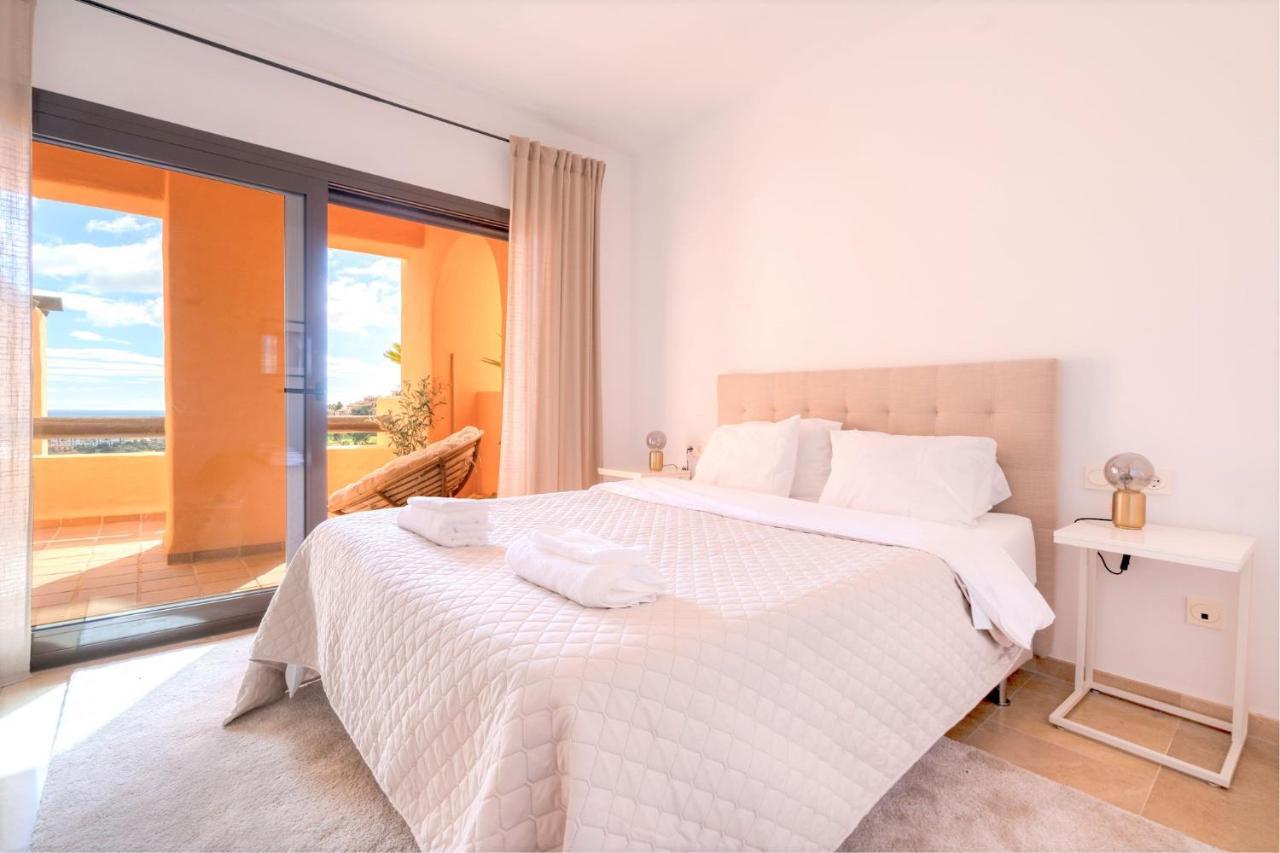 9 Penthouse With Amazing Sea Views, Close To Golf Manilva Duquesa Zewnętrze zdjęcie